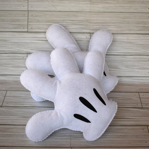 Christmas Mickey felt glove /wreath attachment/ tree decor - Picture 7 of 8